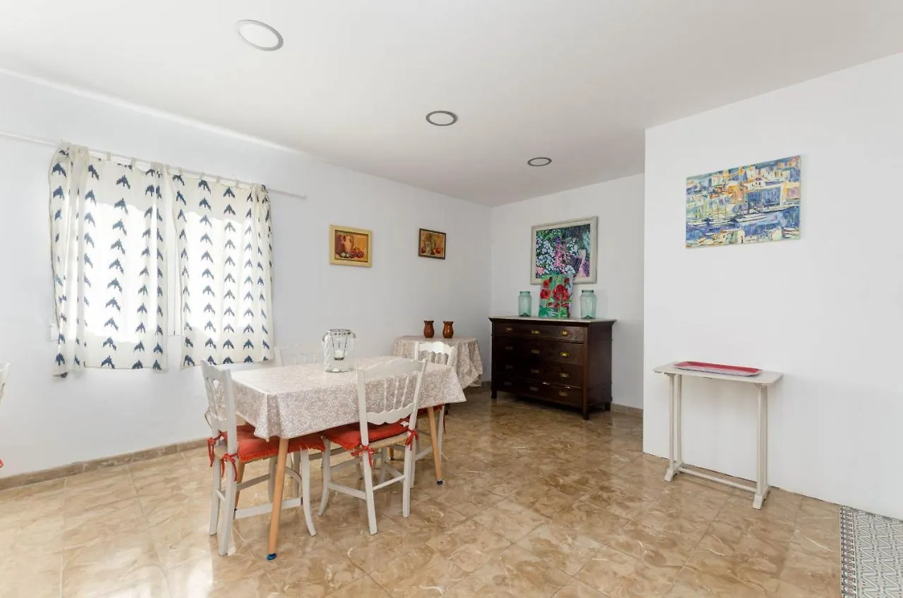Yourhouse Ca Na Mosseta Porreres 0*,  Spain